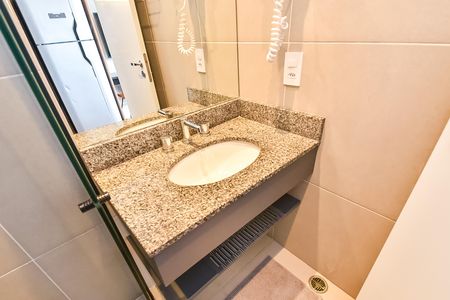 Studio para alugar com 27m², 1 quarto e sem vaga Studio para alugar com 27m², 1 quarto e sem vagaBanheiro