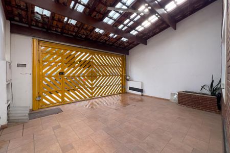 Garagem de casa à venda com 3 quartos, 190m² em Ipiranga, São Paulo