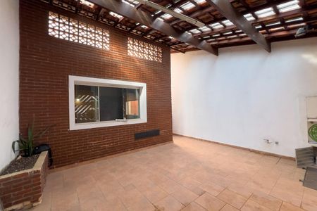 Garagem de casa à venda com 3 quartos, 190m² em Ipiranga, São Paulo