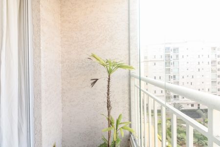 Varanda  de apartamento à venda com 2 quartos, 66m² em Guaiauna, São Paulo