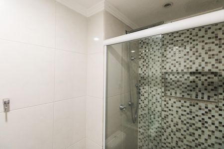 Apartamento à venda com 66m², 2 quartos e 1 vaga Apartamento à venda com 66m², 2 quartos e 1 vagaBanheiro Social