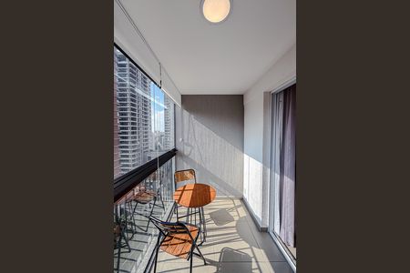 Studio para alugar com 28m², 1 quarto e sem vaga Studio para alugar com 28m², 1 quarto e sem vagaVaranda