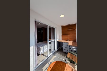 Studio para alugar com 28m², 1 quarto e sem vaga Studio para alugar com 28m², 1 quarto e sem vagaVaranda