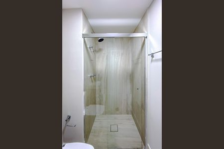 Apartamento à venda com 29m², 1 quarto e sem vaga Apartamento à venda com 29m², 1 quarto e sem vagaBanheiro da Suíte