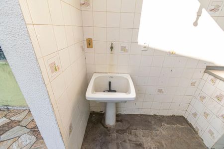 Casa à venda com 170m², 2 quartos e 1 vaga Casa à venda com 170m², 2 quartos e 1 vagaTerraço