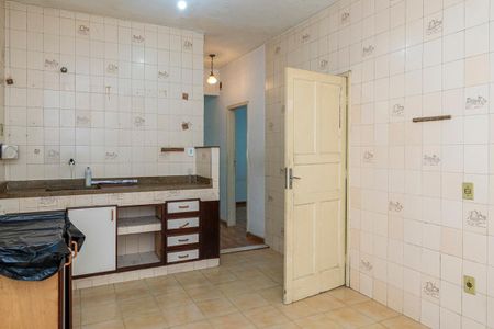 Casa à venda com 170m², 2 quartos e 1 vaga Casa à venda com 170m², 2 quartos e 1 vagaCozinha