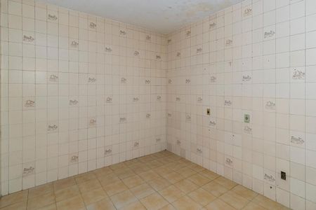 Casa à venda com 170m², 2 quartos e 1 vaga Casa à venda com 170m², 2 quartos e 1 vagaCozinha