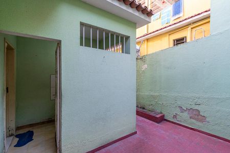 Casa à venda com 170m², 2 quartos e 1 vaga Casa à venda com 170m², 2 quartos e 1 vagaQuintal