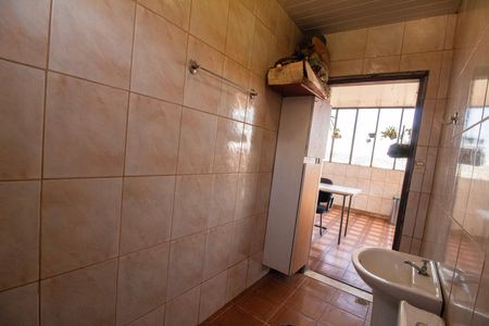 Apartamento à venda com 134m², 4 quartos e 1 vaga Apartamento à venda com 134m², 4 quartos e 1 vagaBanheiro Social 01