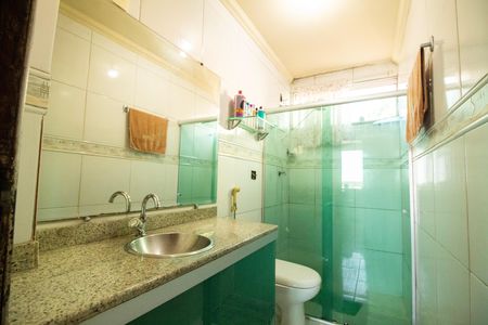 Apartamento à venda com 134m², 4 quartos e 1 vaga Apartamento à venda com 134m², 4 quartos e 1 vagaBanheiro Social 02