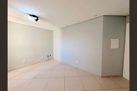 Sala de apartamento para alugar com 2 quartos, 48m² em Jardim do Lago, Jundiaí