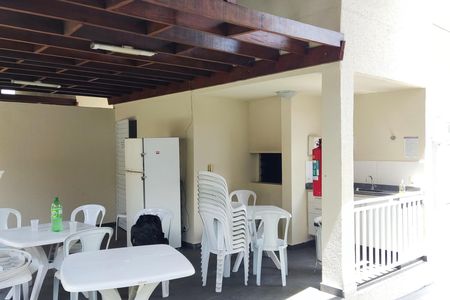 Apartamento para alugar com 48m², 2 quartos e 1 vaga Apartamento para alugar com 48m², 2 quartos e 1 vagaÁrea comum - Churrasqueira