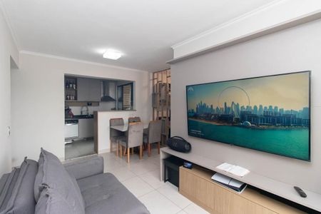 Sala de apartamento à venda com 3 quartos, 79m² em Vila Paiva, São Paulo