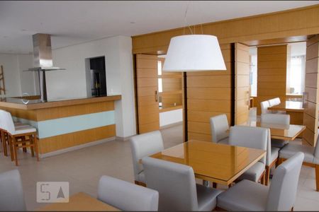 Apartamento à venda com 79m², 3 quartos e 2 vagas Apartamento à venda com 79m², 3 quartos e 2 vagasÁrea comum - Salão de festas
