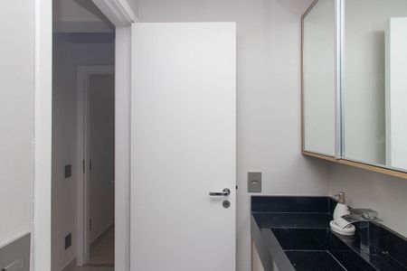 Apartamento à venda com 79m², 3 quartos e 2 vagas Apartamento à venda com 79m², 3 quartos e 2 vagasBanheiro da Suíte