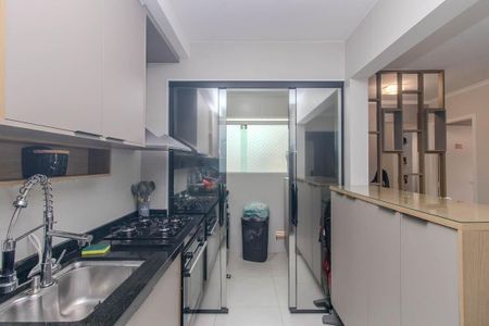 Apartamento à venda com 79m², 3 quartos e 2 vagas Apartamento à venda com 79m², 3 quartos e 2 vagasCozinha e Área de Serviço