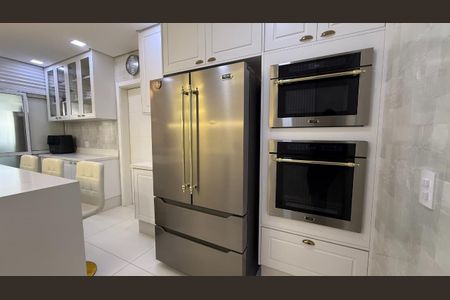 Apartamento à venda com 168m², 4 quartos e 4 vagas