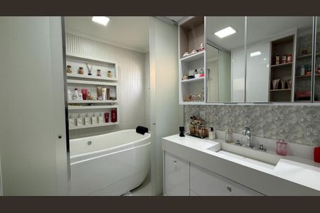 Apartamento à venda com 168m², 4 quartos e 4 vagas