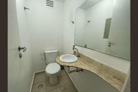 Casa à venda com 3 quartos, 144m² em Jardim Maria Duarte, São Paulo