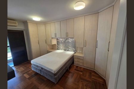 Apartamento à venda com 4 quartos, 215m² em Pompeia, São Paulo