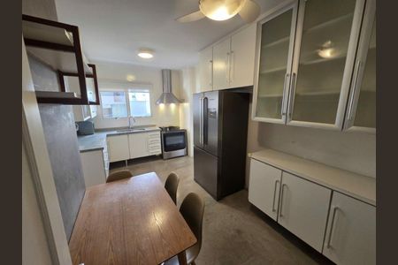 Apartamento à venda com 215m², 4 quartos e 3 vagas