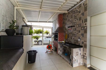 Apartamento à venda com 47m², 2 quartos e 1 vaga Apartamento à venda com 47m², 2 quartos e 1 vagaÁrea comum - Salão de festas