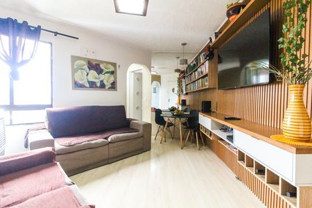 Apartamento à venda com 47m², 2 quartos e 1 vaga Apartamento à venda com 47m², 2 quartos e 1 vagaSala