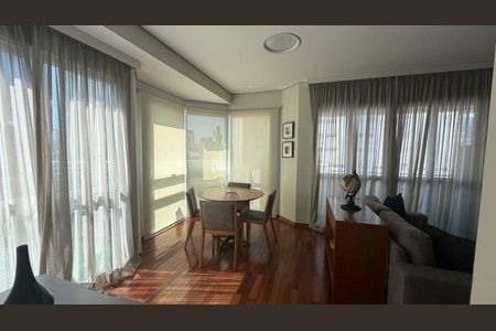 Apartamento à venda com 3 quartos, 133m² em Vila Olímpia, São Paulo