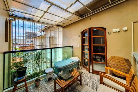 Casa de condomínio à venda com 120m², 3 quartos e 1 vaga