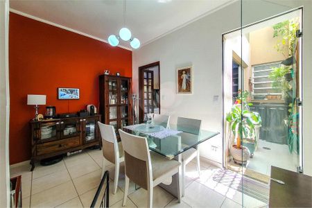 Casa de condomínio à venda com 120m², 3 quartos e 1 vaga