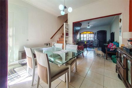 Casa de condomínio à venda com 120m², 3 quartos e 1 vaga