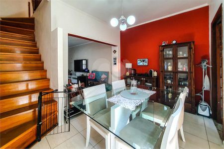 Casa de condomínio à venda com 120m², 3 quartos e 1 vaga