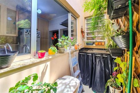 Casa de condomínio à venda com 120m², 3 quartos e 1 vaga