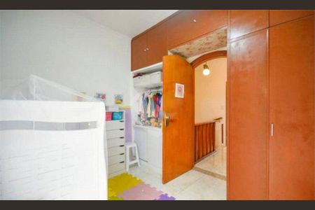 Casa de condomínio à venda com 120m², 3 quartos e 1 vaga