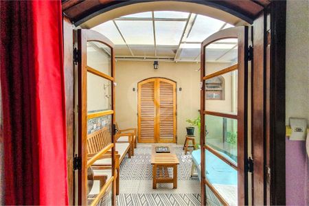 Casa de condomínio à venda com 120m², 3 quartos e 1 vaga