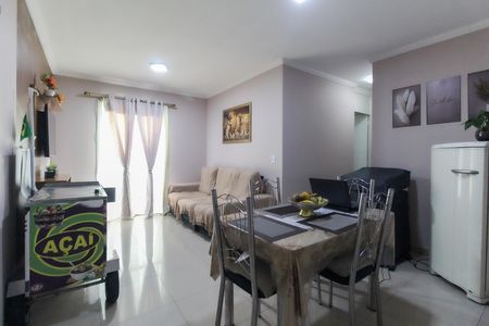 Sala de apartamento para alugar com 3 quartos, 69m² em Itaquera, São Paulo