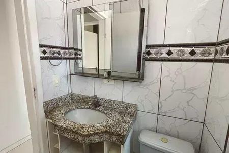 Casa à venda com 240m², 3 quartos e 4 vagas