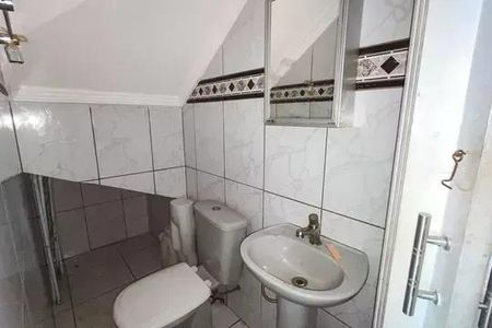 Casa à venda com 240m², 3 quartos e 4 vagas