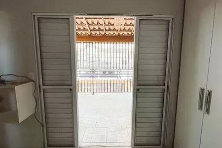 Casa à venda com 240m², 3 quartos e 4 vagas