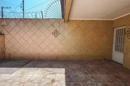 Casa à venda com 240m², 3 quartos e 4 vagas