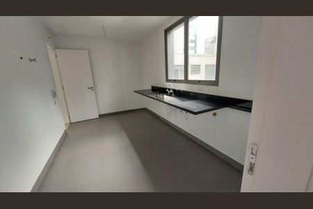 Apartamento à venda com 4 quartos, 193m² em Vila Nova Conceição, São Paulo