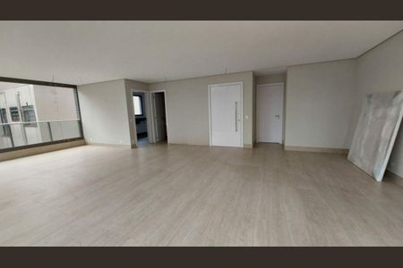 Apartamento à venda com 4 quartos, 193m² em Vila Nova Conceição, São Paulo