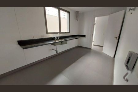 Apartamento à venda com 4 quartos, 193m² em Vila Nova Conceição, São Paulo