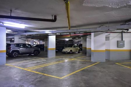 Apartamento à venda com 237m², 4 quartos e 4 vagas