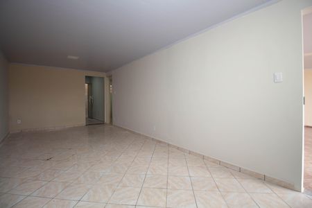 Sala de casa para alugar com 3 quartos, 330m² em Qse 14, Brasília