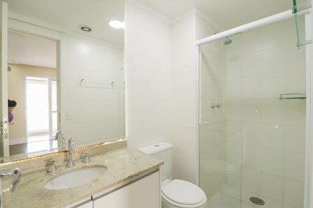 Apartamento para alugar com 67m², 2 quartos e 1 vaga Apartamento para alugar com 67m², 2 quartos e 1 vagaBanheiro da Suíte