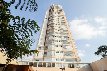 Apartamento para alugar com 67m², 2 quartos e 1 vaga Apartamento para alugar com 67m², 2 quartos e 1 vagaFachada