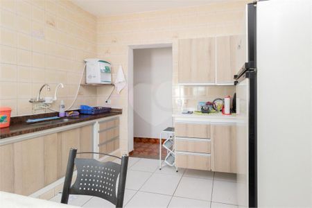 Casa à venda com 102m², 3 quartos e 4 vagas