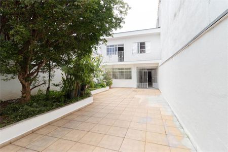 Casa à venda com 102m², 3 quartos e 4 vagas