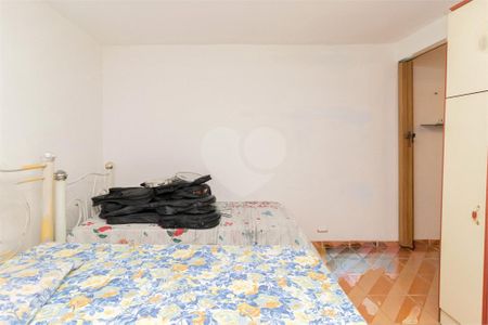 Casa à venda com 102m², 3 quartos e 4 vagas